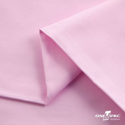 Ткань сорочечная Альто, 115 г/м2, 58% пэ,42% хл, окрашенный, шир.150 см, цв. 2-розовый (арт.101) - купить в Саранске. Цена 306.69 руб.