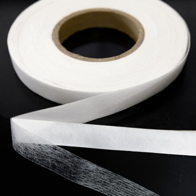 Прокладочная лента (паутинка на бумаге) DFD23, шир. 15 мм (боб. 100 м), цвет белый - купить в Саранске. Цена: 2.64 руб.